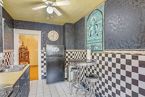 3 Mi to Dtwn: Unique Toledo Retreat