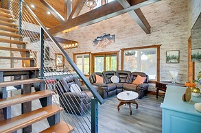 Hike & Climb: Pet-friendly Red River Gorge Cabin!