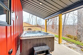 Hike & Climb: Pet-friendly Red River Gorge Cabin!