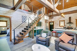 Hike & Climb: Pet-friendly Red River Gorge Cabin!