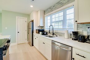 1 Mi to Pier: Screened Patio at Murrells Inlet Apt