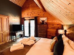 Lodges On Loch Ness
