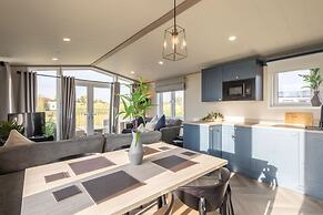 Host Stay Riverwood Ashdown Retreat