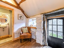 Host Stay The Hideaway