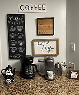 Adorable Villa With Water Front in Pompano