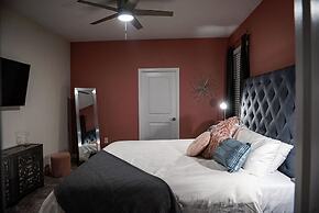 Luxury fun 9BR Near Disney Villa