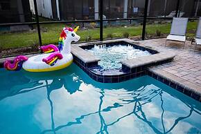 Luxury fun 9BR Near Disney Villa