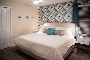 Luxury fun 9BR Near Disney Villa