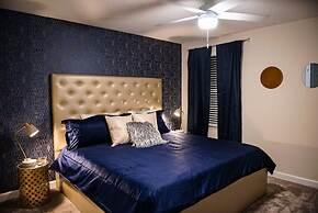 Luxury fun 9BR Near Disney Villa