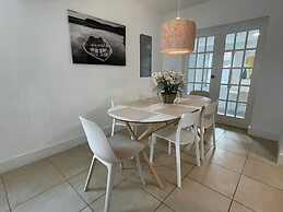 Cozy and Super Location 2 BR -1