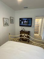 Cozy and Super Location 2 BR -1