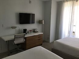 Beachwalk Condo With Beach Club 2bed 2bath