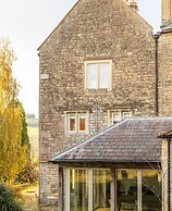 Georgian House With Garden Views Tennis Court