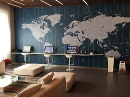 Beachwalk Beautiful Studio With Beach Club