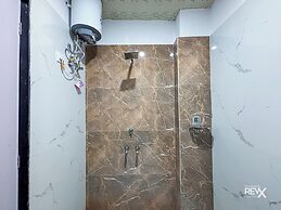 Raghuveer Sadan, Near Ram Mandir - 10 Min Walk