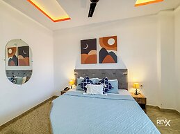 Raghuveer Sadan, Near Ram Mandir - 10 Min Walk