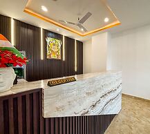 Raghuveer Sadan, Near Ram Mandir - 10 Min Walk