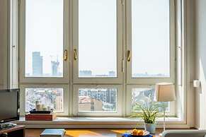 Centro Piazzale Biancamano - Luminoso Bilocale in