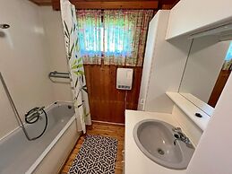 Beautiful Bungalow for 4 People With Large Garden