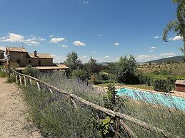 I Escape to Umbria, Quiet