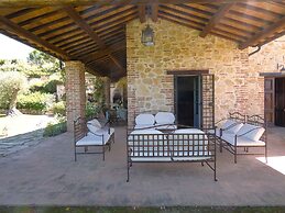 I Escape to Umbria, Quiet