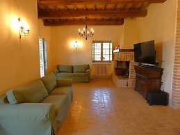 I Escape to Umbria, Quiet