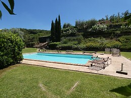 I Escape to Umbria, Quiet