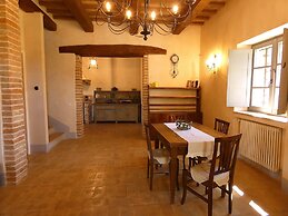 I Escape to Umbria, Quiet