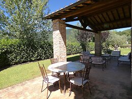 I Escape to Umbria, Quiet