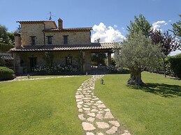 I Escape to Umbria, Quiet