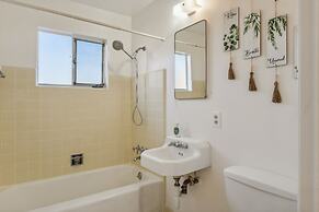 Charming Vintage Retreat In The Heart Of San Jose 3 Bedroom Home