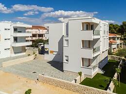 Smash 2 - Two-bedroom Apartments