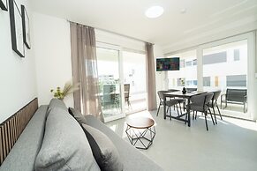 Smash 2 - Two-bedroom Apartments