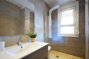 Apartment-4people-parking-castelledefels-bikes-bbq