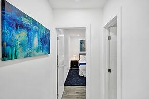 Newly Renovated Apt-unit #1 Close to Beach