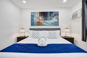 Newly Renovated Apt-unit #1 Close to Beach