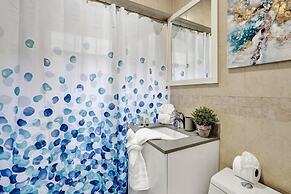 Newly Renovated Apt-unit #1 Close to Beach