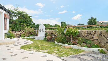 Jeju Proud Jacuzzi Dokche Pension