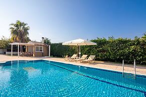 Villa Erato With Private Swimming Pool
