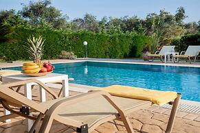 Villa Erato With Private Swimming Pool