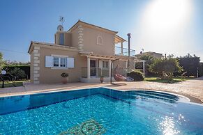 Villa Erato With Private Swimming Pool