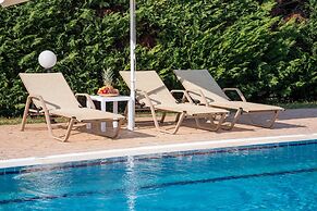 Villa Erato With Private Swimming Pool
