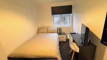 Spacious Sheffield Lodge