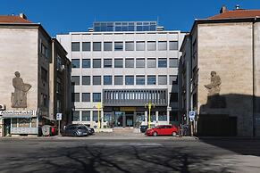 R73 Residences