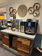 Premier Roomz Two Mills