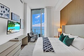 Beachfront condo with stunning views