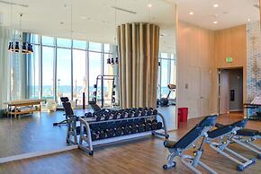 Beachfront condo with stunning views