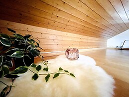 Einzigartige Schöne Altbau- Wohnung Im Zentrum