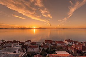 Agnanti Hotel & Apartments