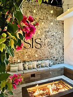 ISIS HOTEL BOUTIQUE